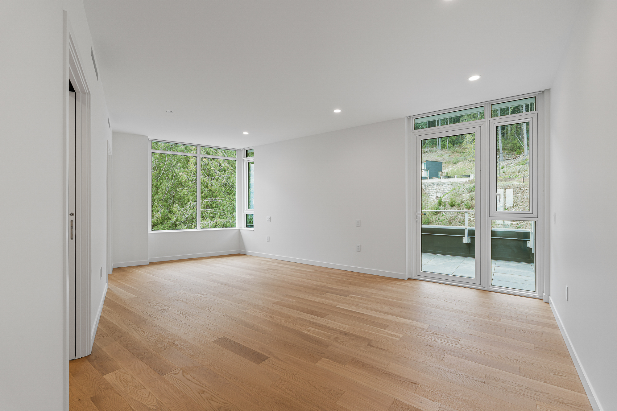 PH#1100 - 3963 Uplands Way